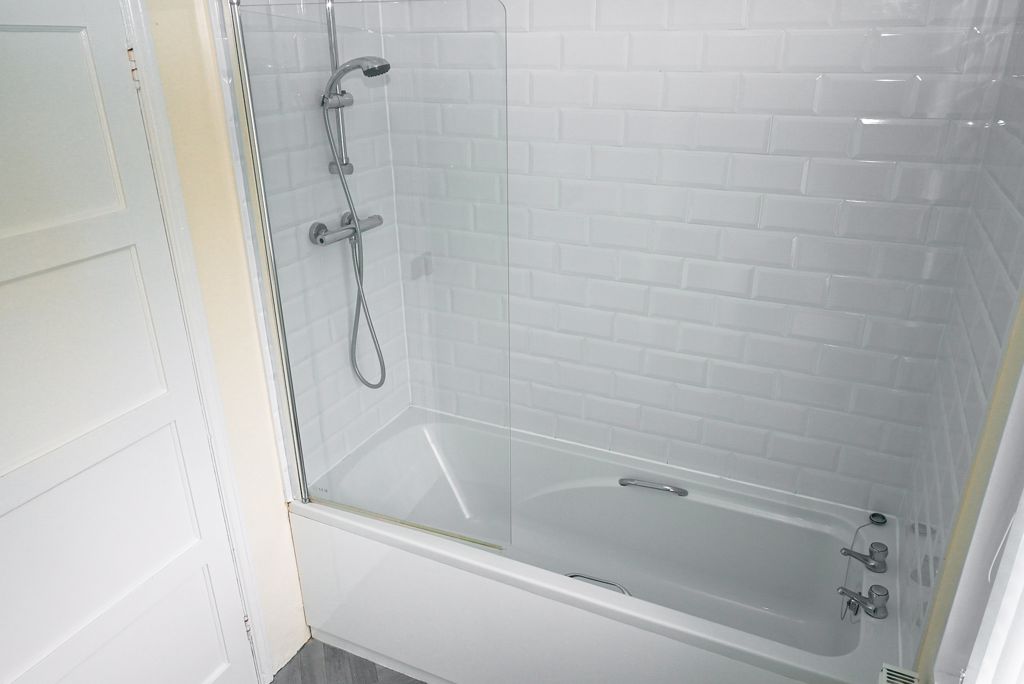 Bathroom- click for photo gallery